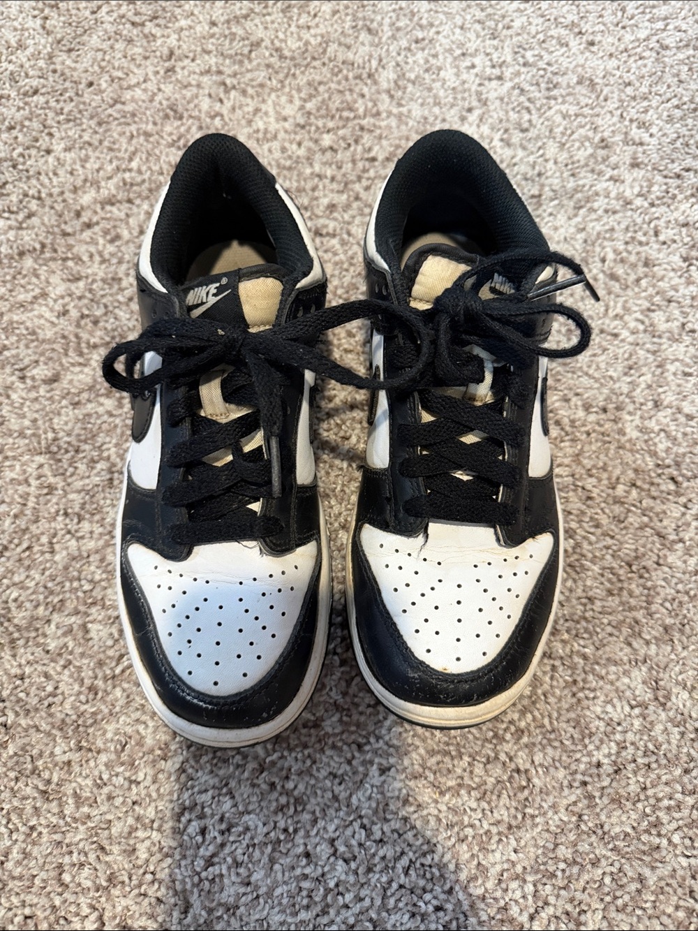 Nike Kids Black and White Low-Top Sneakers with Lace-Up Closure